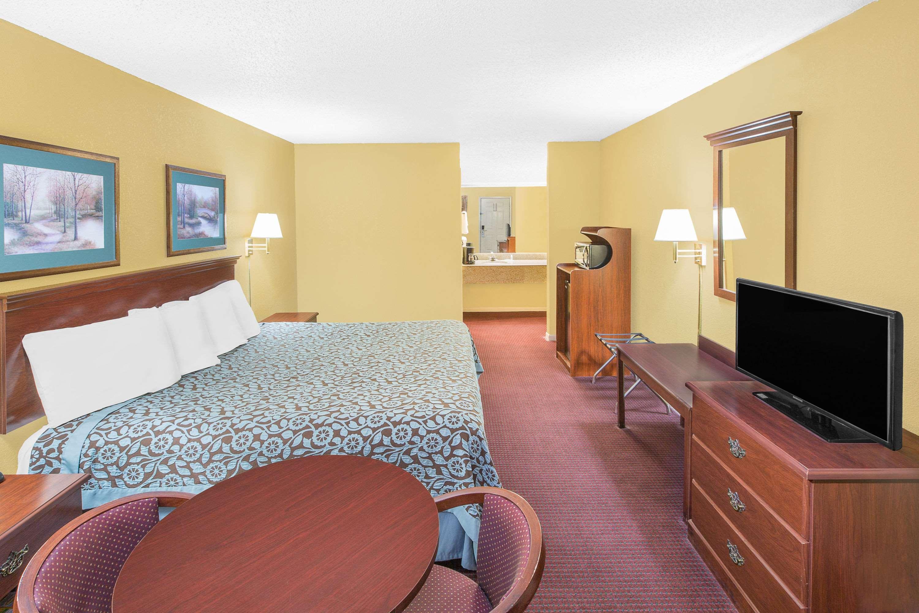 Days Inn By Wyndham N Little Rock East North Little Rock Extérieur photo
