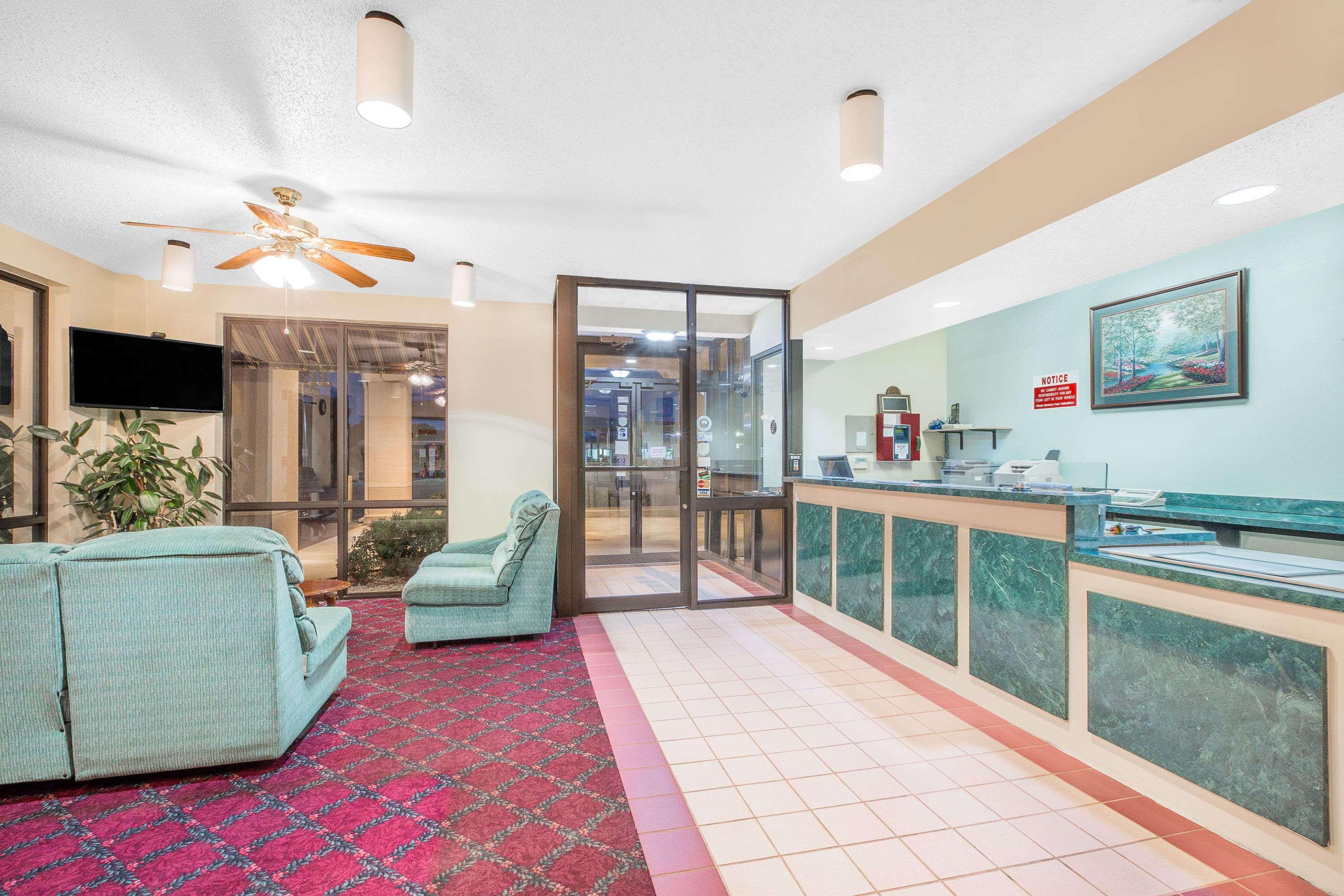 Days Inn By Wyndham N Little Rock East North Little Rock Extérieur photo