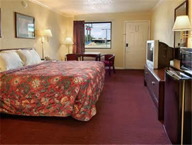 Days Inn By Wyndham N Little Rock East North Little Rock Extérieur photo